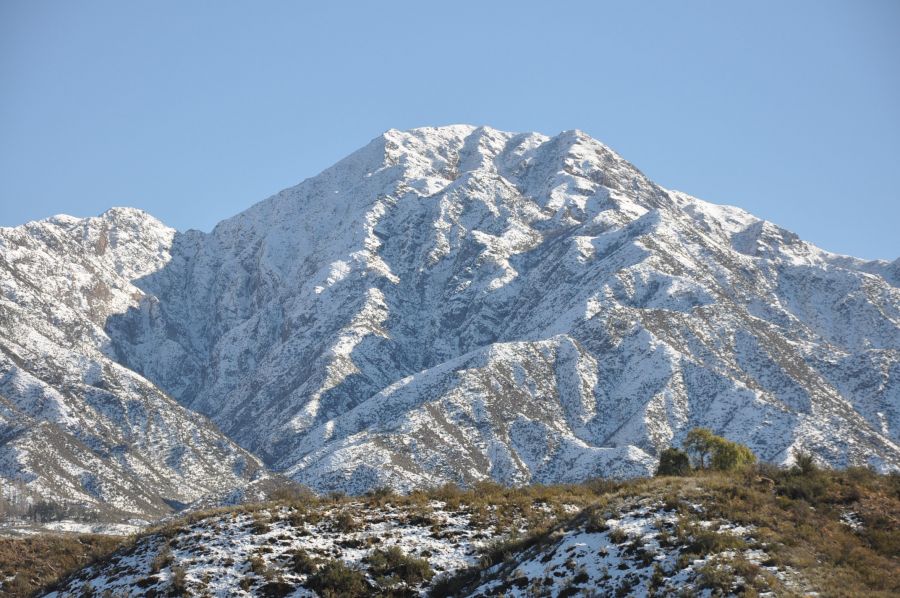 "`CUMBRES NEVADAS`" de Jose Alberto Vicente