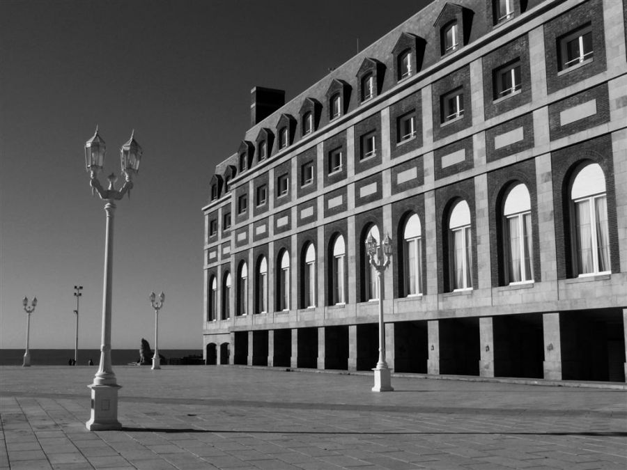 "La rambla en soledad" de Mario Abad