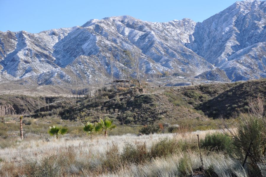 "VISITANDO LA PRECORDILLERA DE MENDOZA" de Jose Alberto Vicente