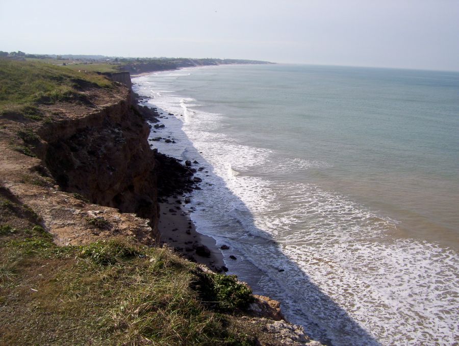 "Acantilados de Mar del Plata" de Cecilia Maldonado