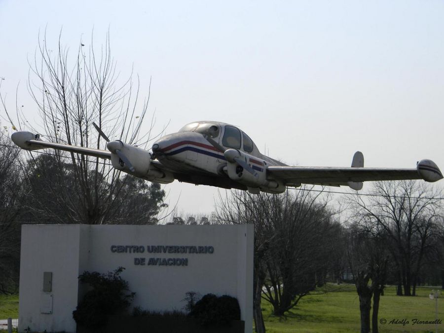 "Vuelo rasante" de Adolfo Fioranelli