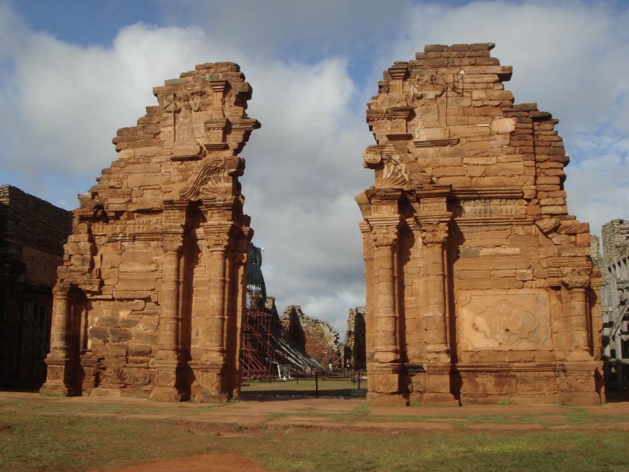 "ruinas" de Maria Maura Pettinari