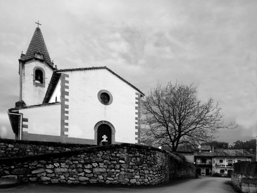 "La iglesia" de Angel Triana