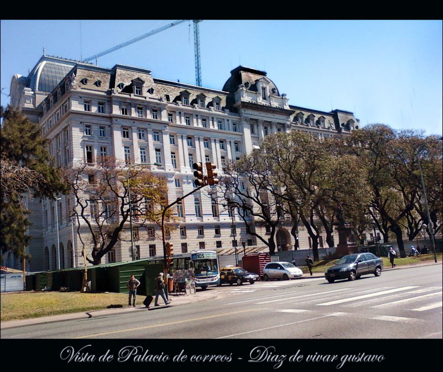 "vista del palacios de correos" de Gustavo Diaz de Vivar