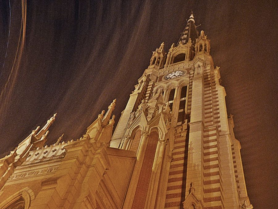 "y ascendio a los cielos" de Fernando Oscar Colussi