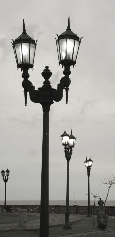 "Farolas de Buenos Aires" de Ricardo Alfredo Borthwick