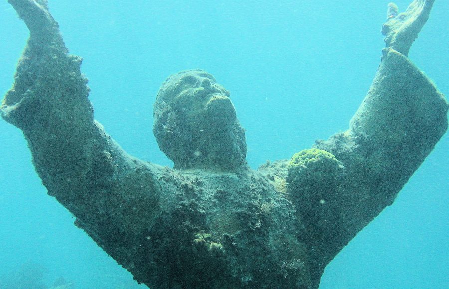 "Cristo de los abismos" de Rosie Kolacek