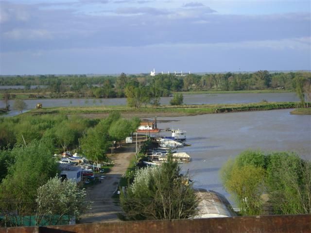 "costanera de San Pedro 4" de Eduardo Garcia Valsi