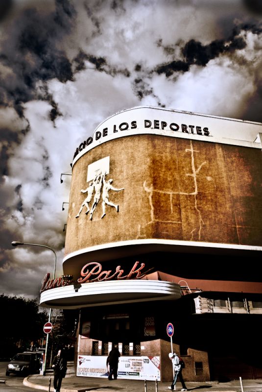 "Luna Park" de Claudio Lloret