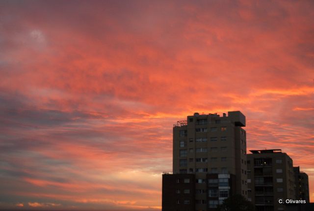 "Atardecer en Montevideo 3" de Carlos Olivares