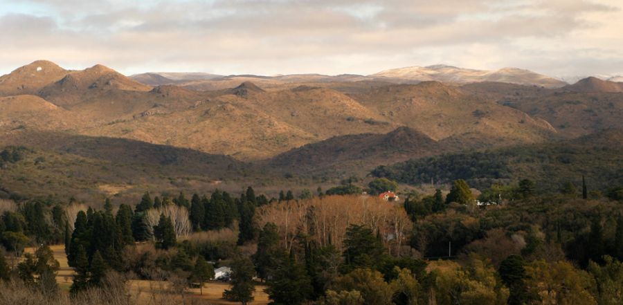 "entre las sierras" de Gabriela Domato