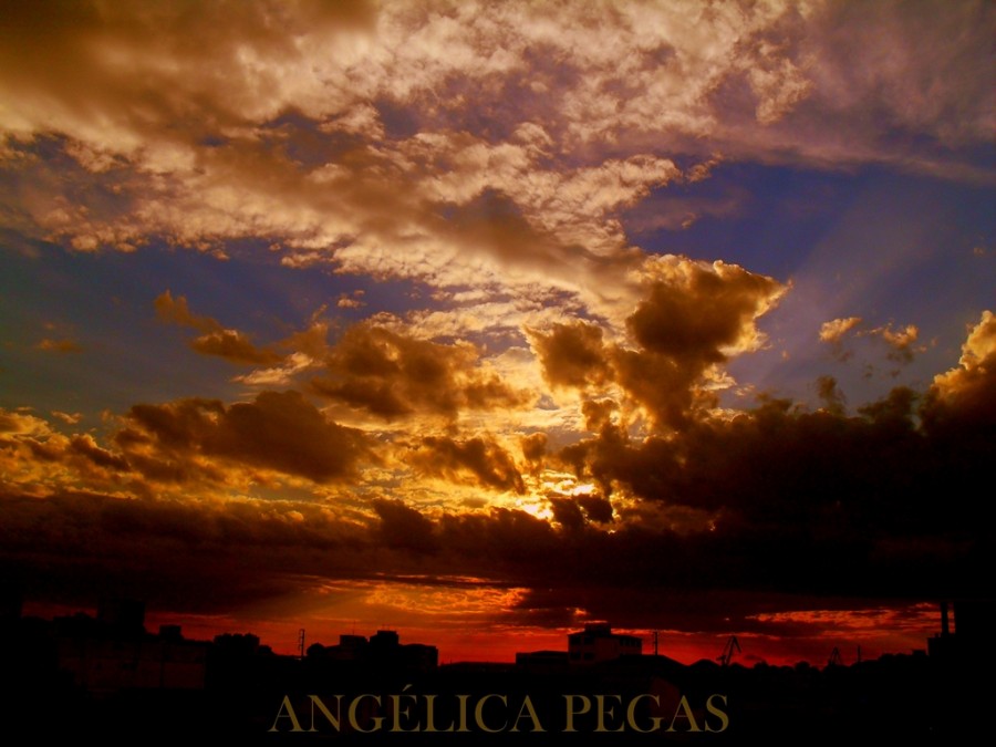 "CIELO EN FANTASIA.." de Anglica Pegas