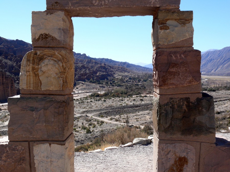 "Vista del valle desde el Pucar de Tilcara" de Juan Carlos Barilari