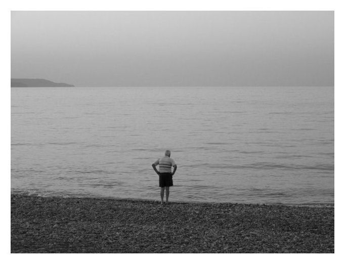 "mirando el mar" de Victor Houvardas