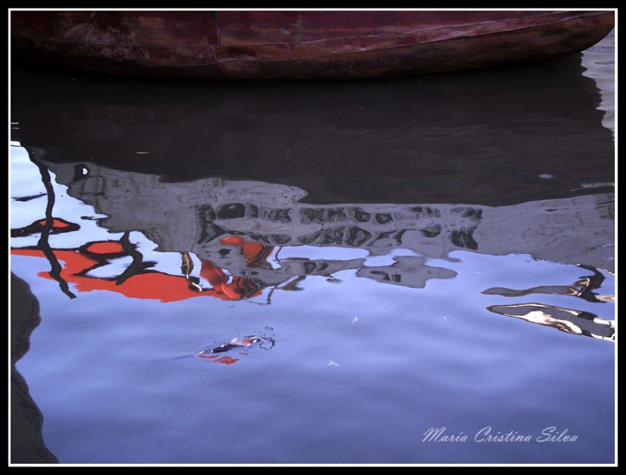 "El rojo en el rio" de Maria Cristina Silva