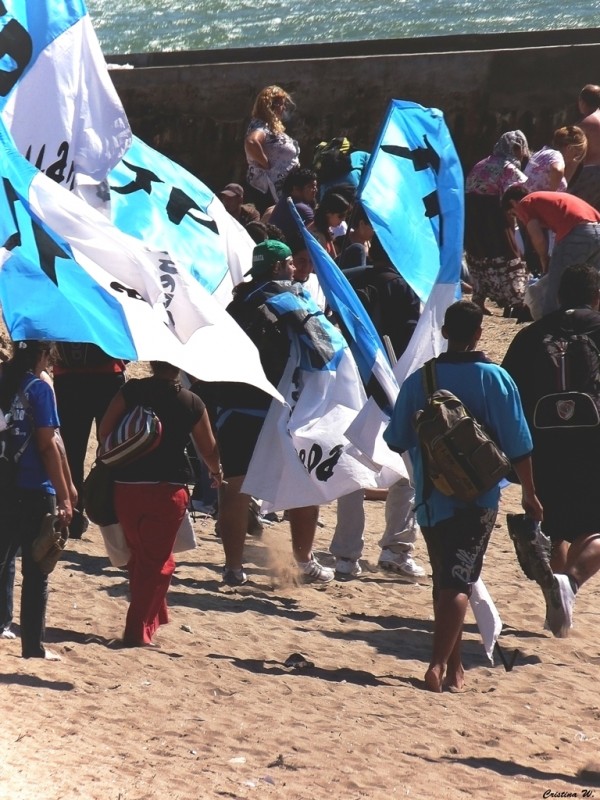 "Cumbre, vamos a la playa......." de Cristina Wnetrzak