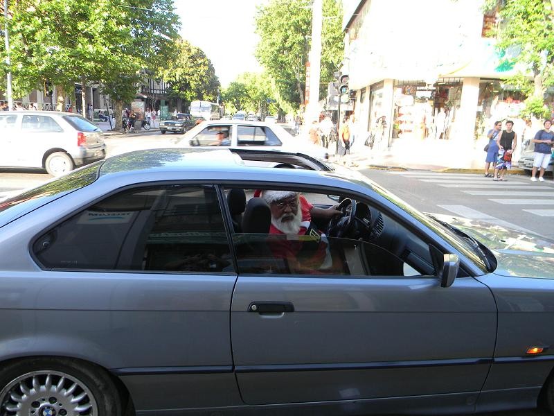 "Papa Noel... viaja en BMW" de Adolfo Fioranelli