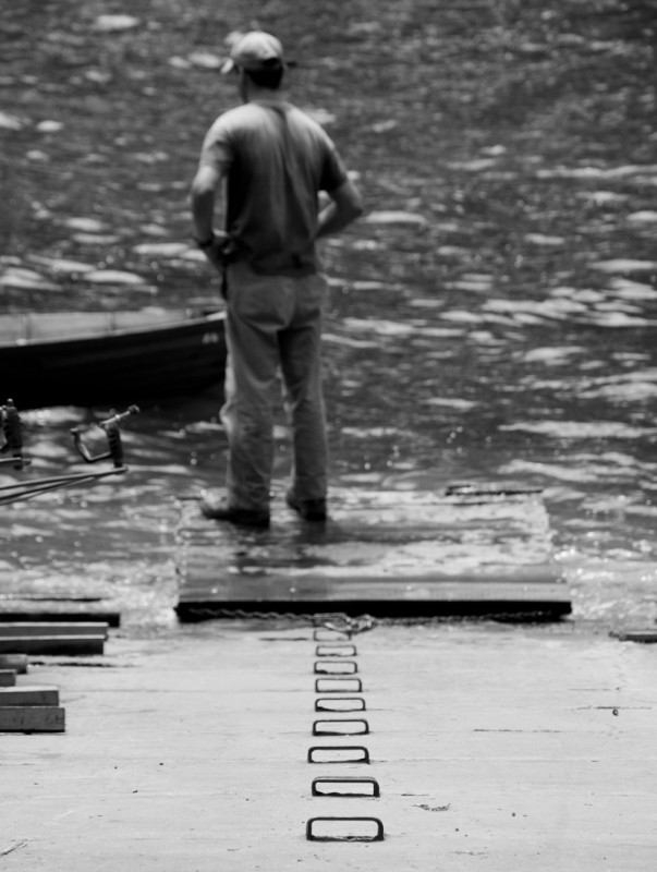 "Esperar en el muelle" de Pablo R Suarez