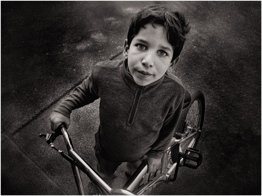 "Juan Cruz y su bici" de Mario Gustavo Argaaraz