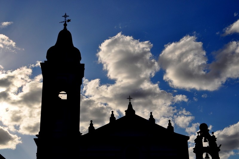 "entre el cielo y la tierra..." de Juan Gaston Rodriguez