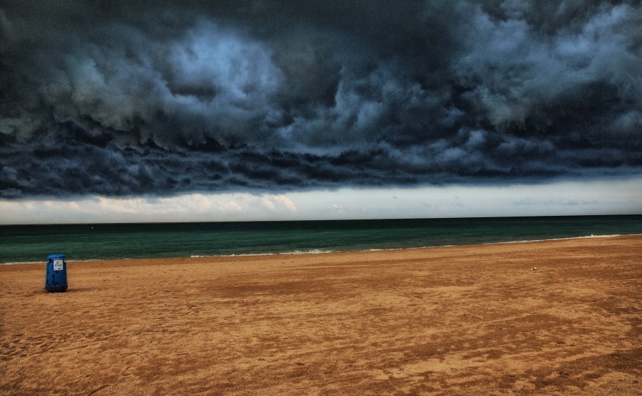 "Cuando de viene la tormenta." de Mauricio Alejandro Granata.