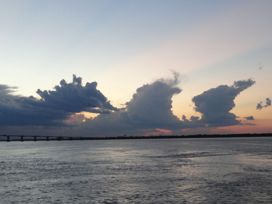 "nubes despus de la tormenta" de Daniel Alberto Prez