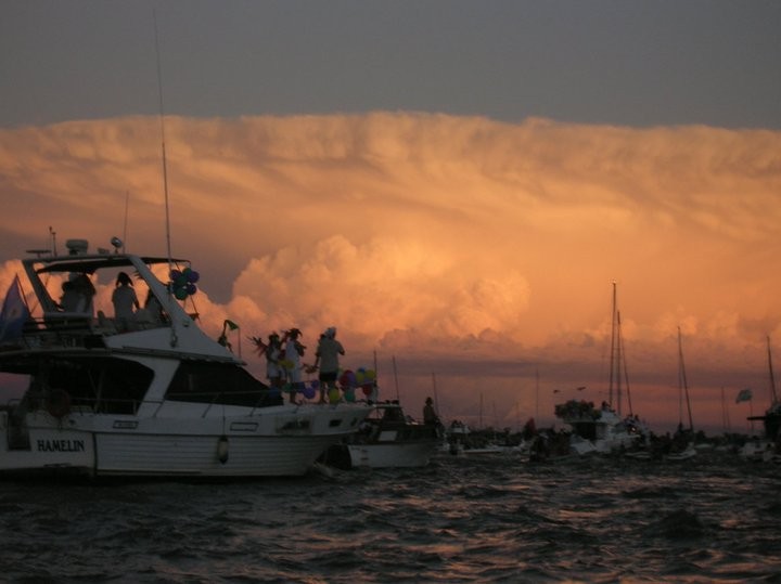 "Se viene la tormenta" de Hector Bejas