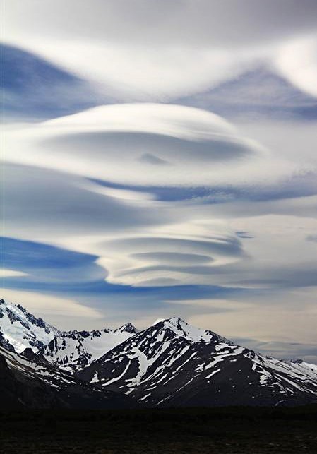 "Esas nubes..." de Mario Abad