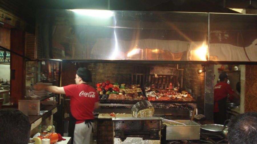 "Que Asadazo!!!!!... A comer........" de Alberto Rodolfo Dillon