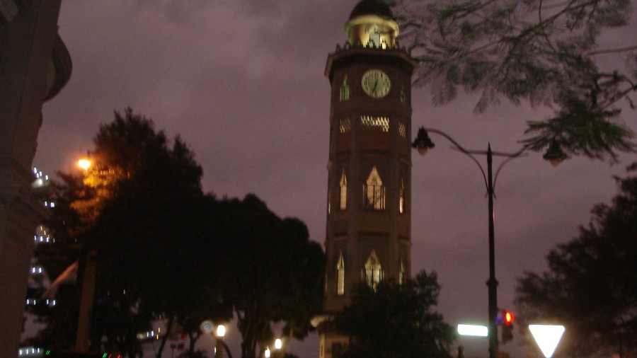 "Torre del Reloj en Guayaquil" de Alberto Rodolfo Dillon