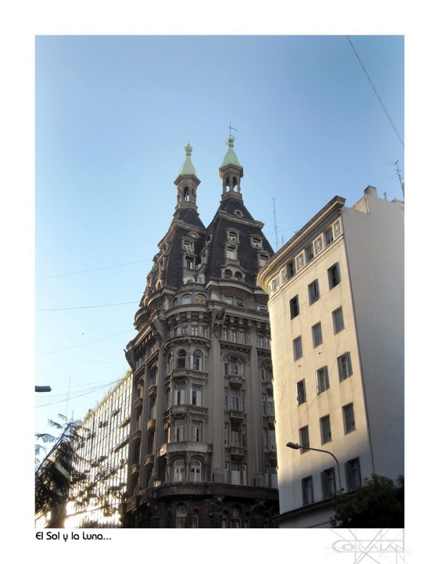 "Esquina de Av. Belgrano y Per" de Silvia Corvaln