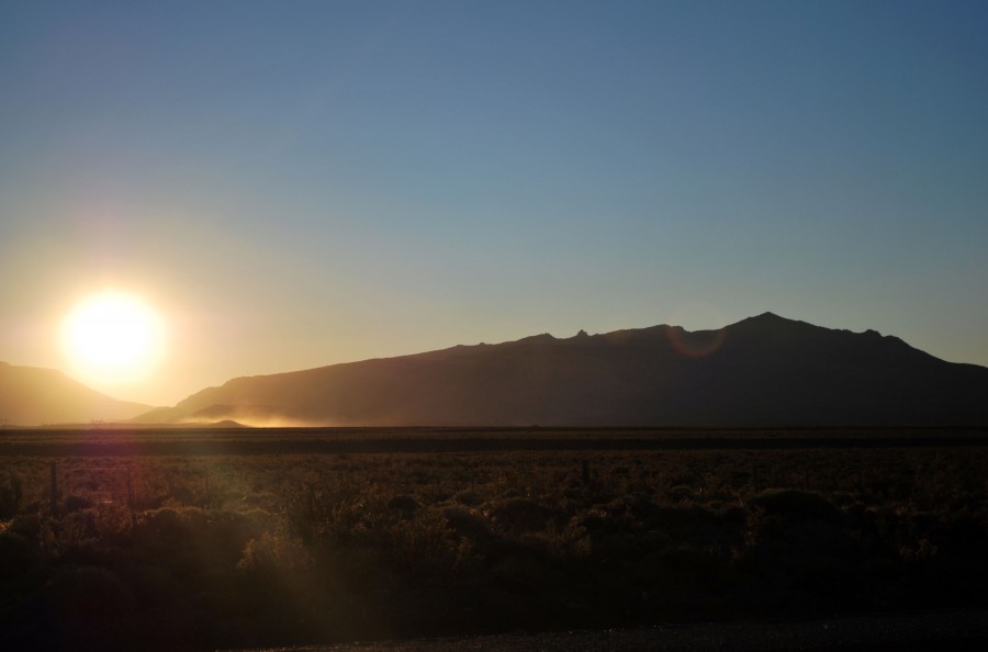 "Atardecer en Tecka" de Raul Eliseo Diez