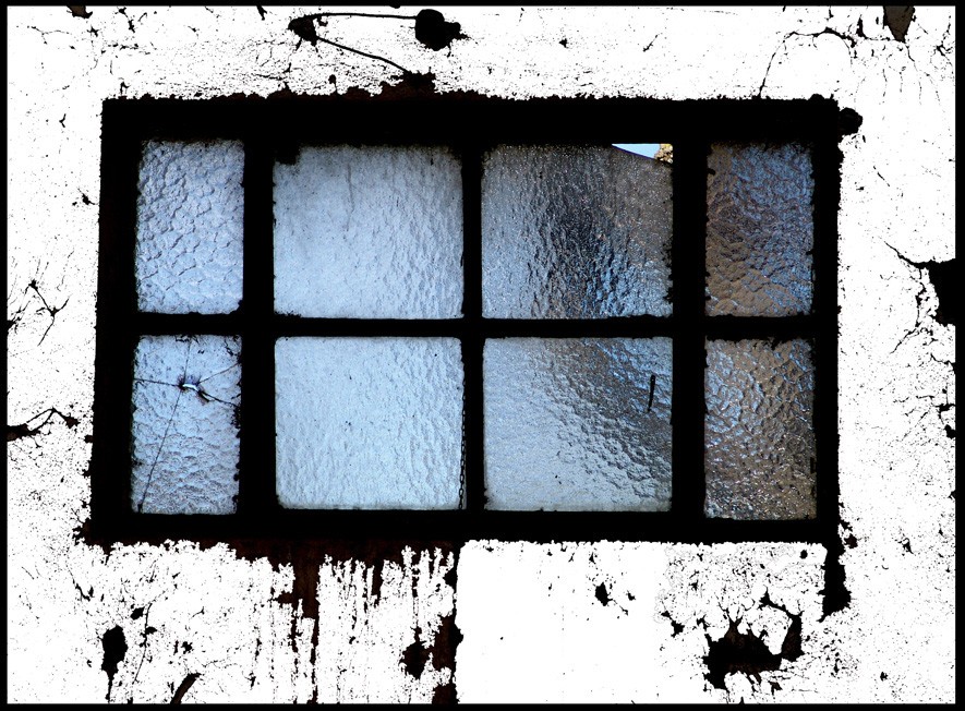 "la ventana o la pared?" de Vernica Dana