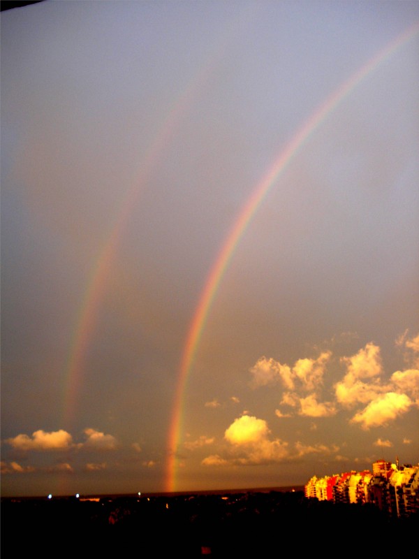 "doble arco iris" de Ernesto Grun