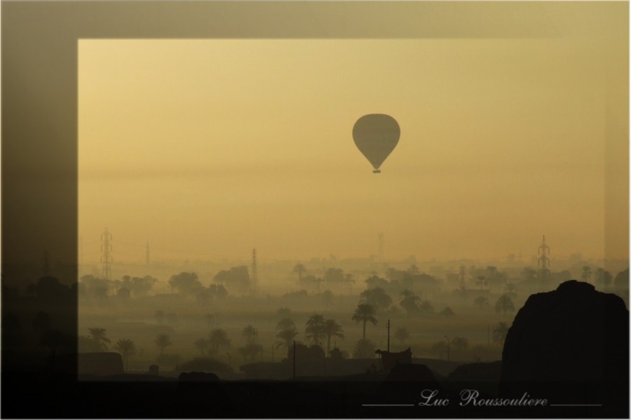 "Amanecer sobre el valle del Nilo" de Luc Roussouliere