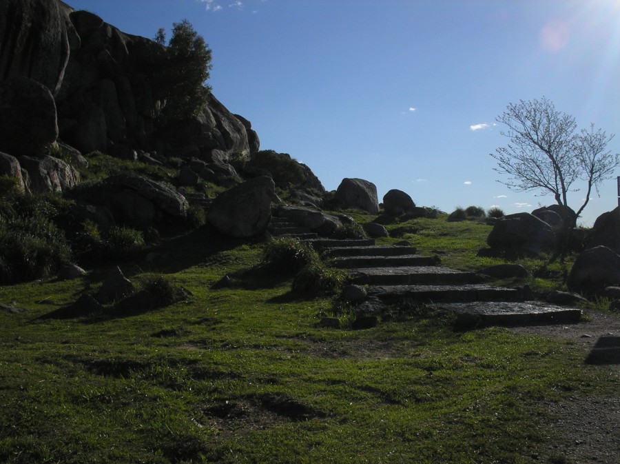 "Escaleras del Cerro" de Juan Esteban Serrano Gandolfo