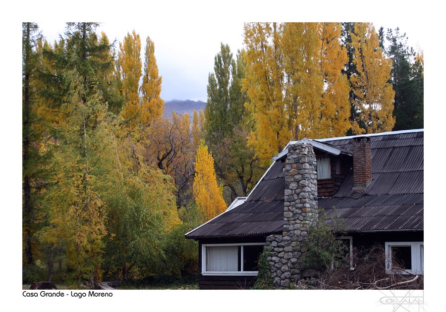 "Casa Grande - Colonia Suiza, Bariloche" de Silvia Corvaln