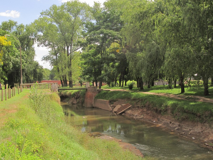 "rio areco" de Clara Wiskitski