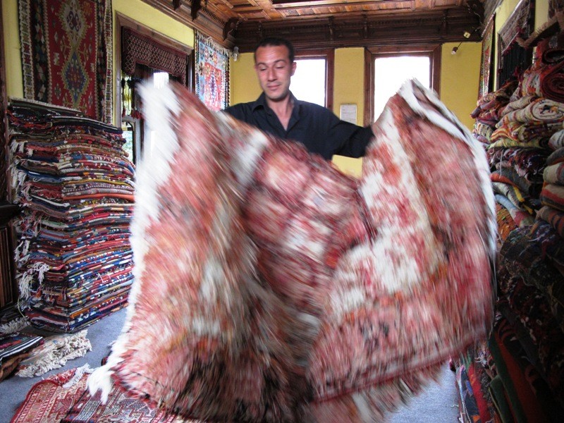 "vendedor de alfombras" de Marcelino Alonso