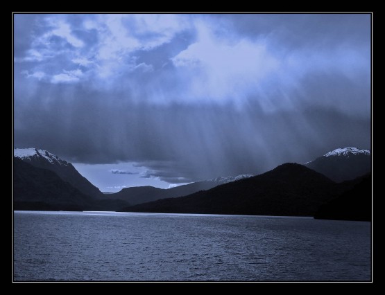 "Azul-Lago Gutierrez" de Leonor Broide