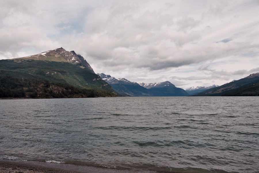 "lago Fagnano - Tierra del Fuego" de Jose Alberto Vicente