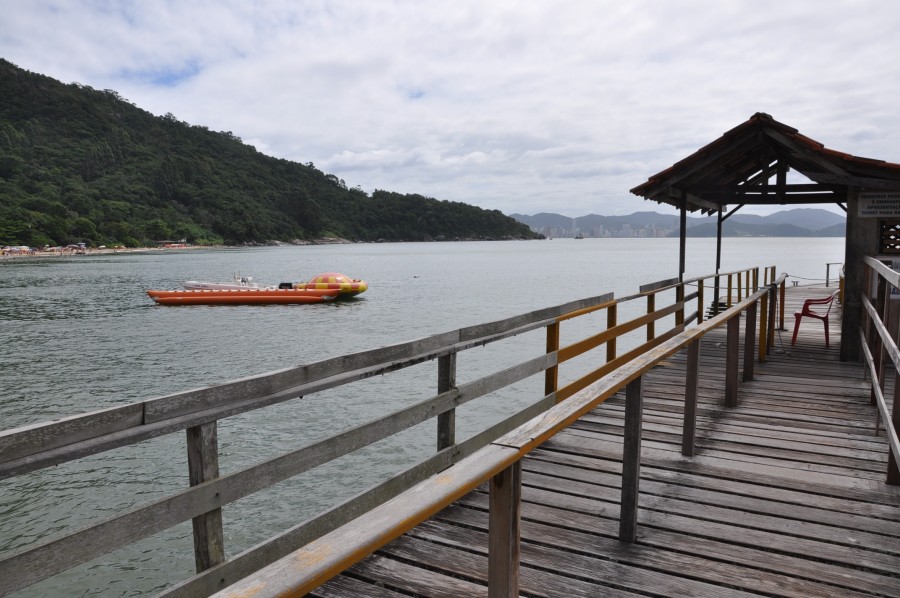 "vista panoramica desde el muelle de Larangeiras" de Jose Alberto Vicente