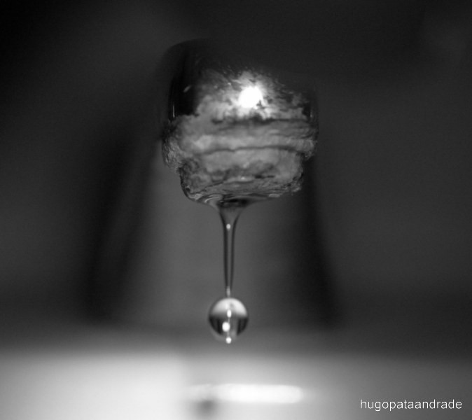 "` La gota`" de Hugo Andrade