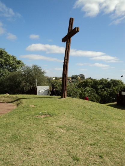 "Via Crucis sanpedrino" de Miguel Angel Mogaburu