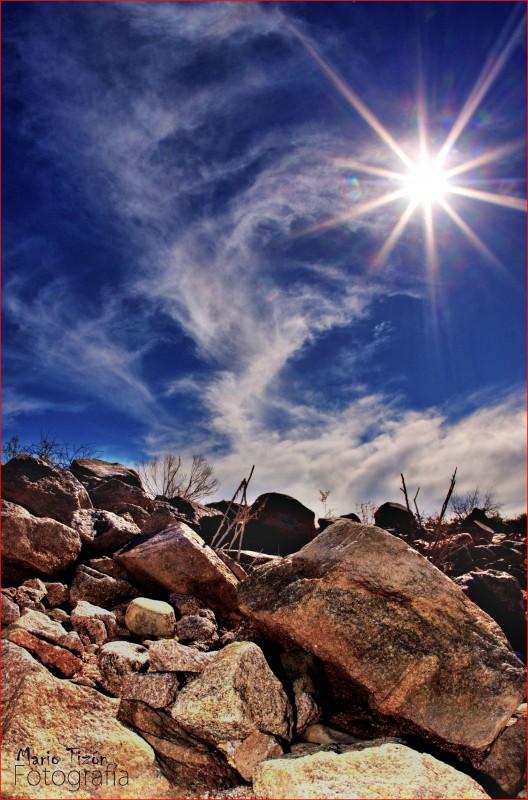 "Rocas." de Mario Tizn