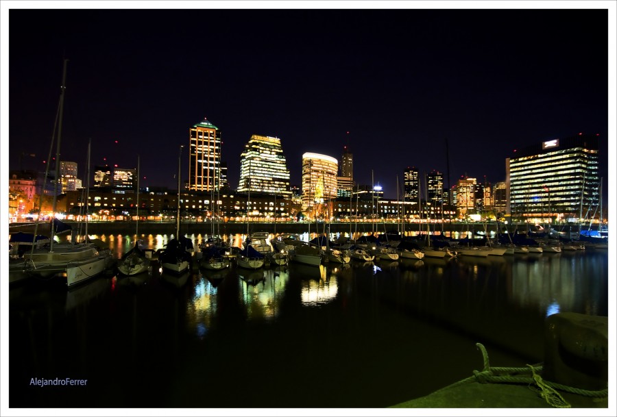 "Puerto Madero" de Alejandro Ferrer