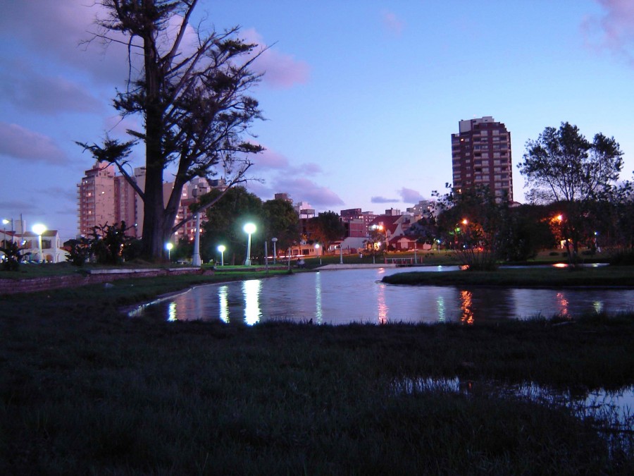 "Atardecer." de Roberto Velazquez