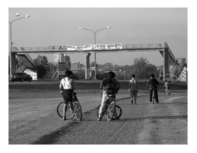 "bicicleteando" de Vernica Dana