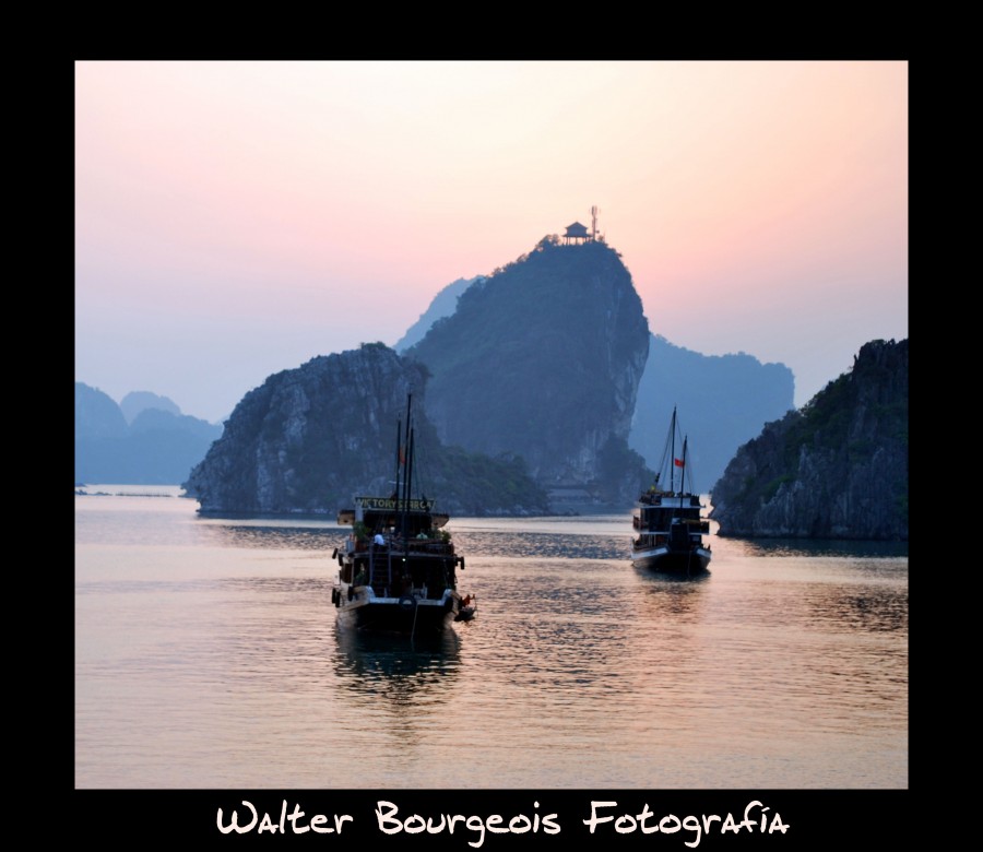 "Halong Bay" de Walter Bourgeois