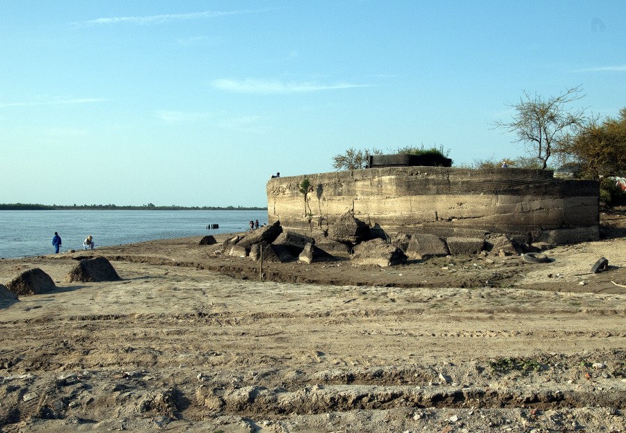 "Antiguo murallon" de Rodolfo Crespo